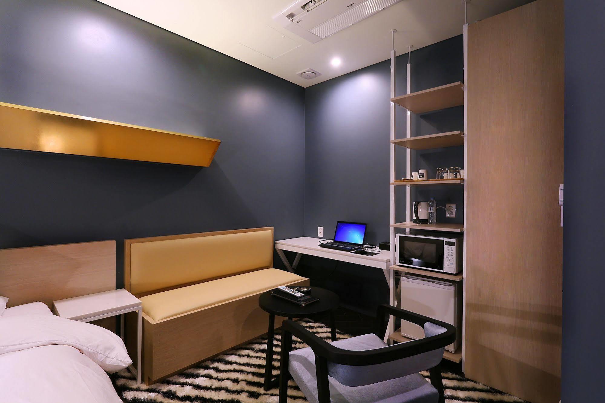 Circle Hotel Incheon Exterior foto